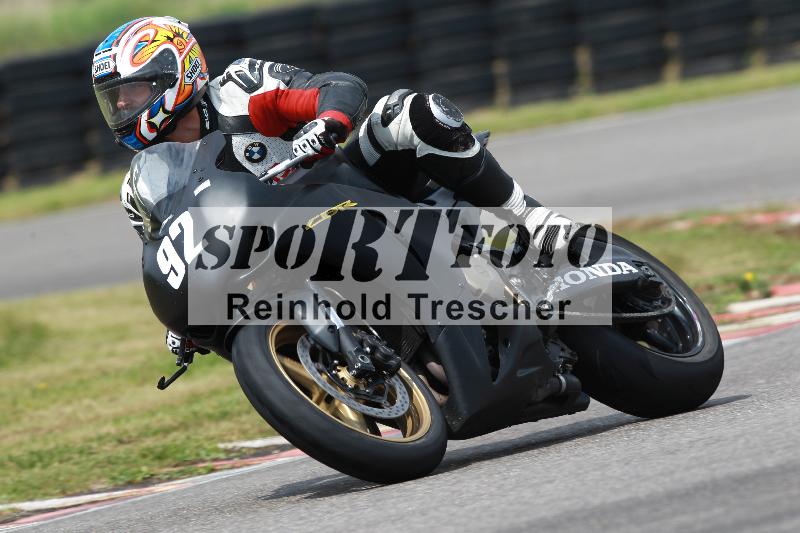 Archiv-2022/13 25.04.2022 Plüss Moto Sport ADR/Freies Fahren/92